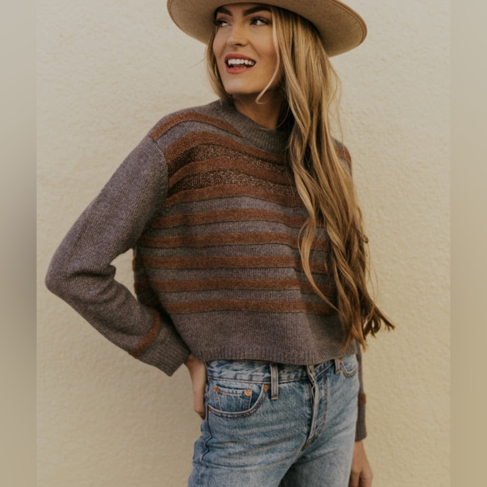 Cropped knit sweater